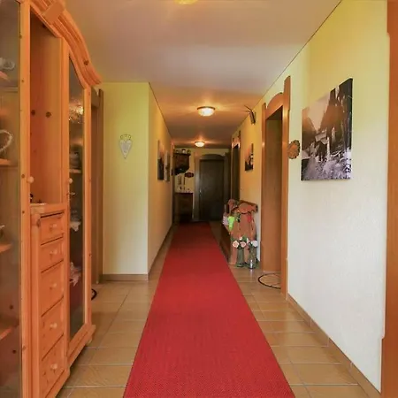 Haus Simone - Tschofen Waltraud *
