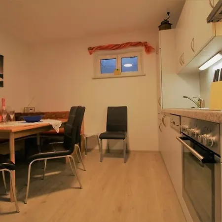 Apartment Haus Simone - Tschofen Waltraud *